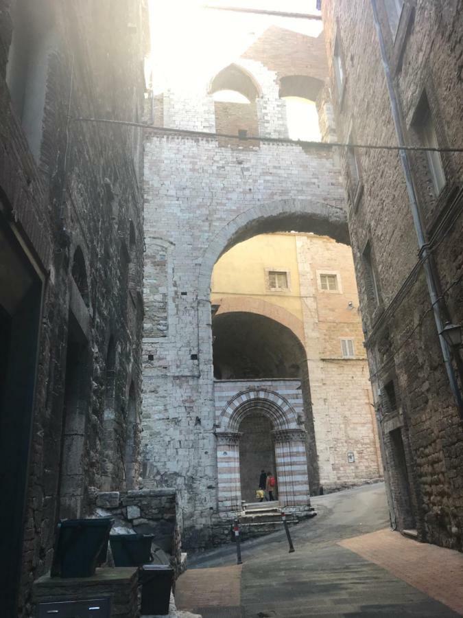 La Casa Di Benedetta Apartment Perugia Bagian luar foto